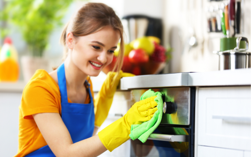 How to Clean an Oven: Top 8 Best Products to Clean an Oven
